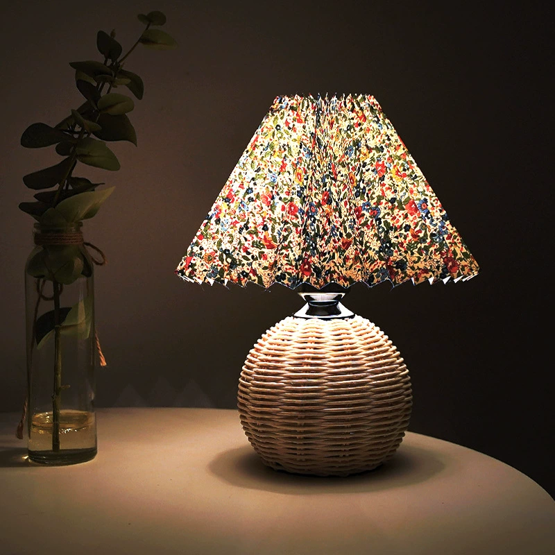 O1CN01pZ1Iz71Do2jP8IoRw_!!2201207670262-0-cib.jpg_ Nordic Ins Pleated Table Lamp, Luxury Umbrella Shape LED Bedside Night Light for Bedroom Homestay Ambiance & Gift - Image 1